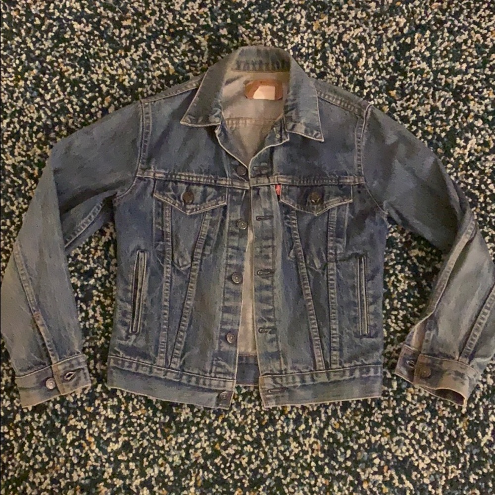 Vintage Levi’s denim jacket